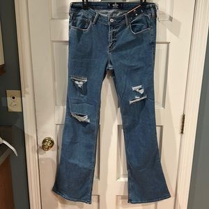NWT Hollister Low-Rise Boot jeans